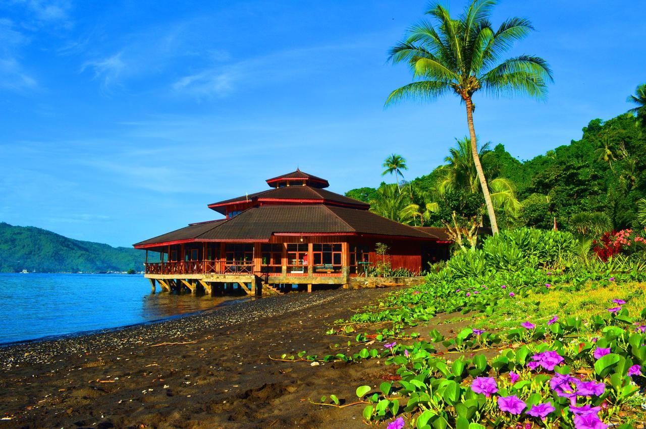 Kungkungan Bay Resort Bitung Eksteriør bilde